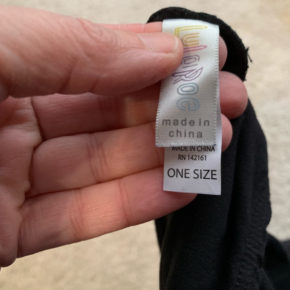 Black Lularoe leggings